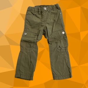 Cool Pair of Green Cargo Pants with Comfy Inner Liner Size 2-3 Years Bit’Z Kids